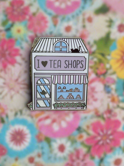 “I love tea shops” large pin badge