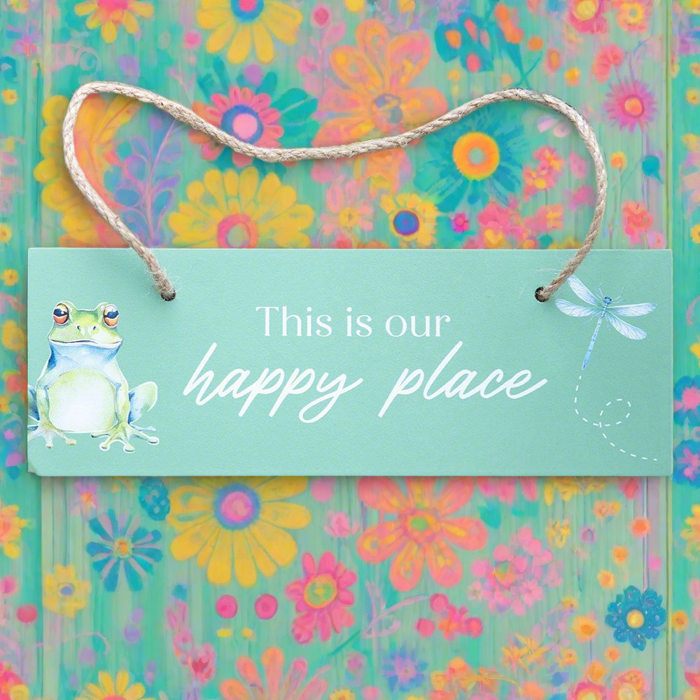 Light Green “This is Our Happy Place” Frog Hanging Sign: Embrace Joy and Nature's Charm